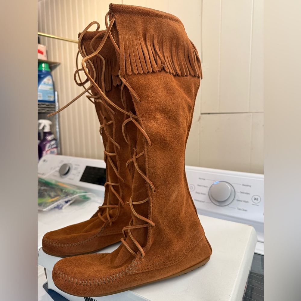 Suede boots 👢